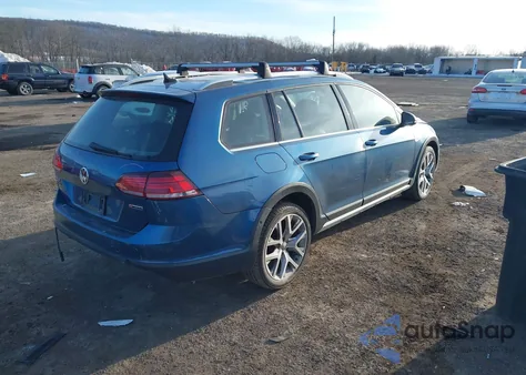 2019 Volkswagen Golf Alltrack z USA, uszkodzony, nr VIN 3VWM17AU6KM516109